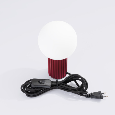 Lampa stołowa Halo Sollux - Ryflowana, szklana kula | Kup teraz!