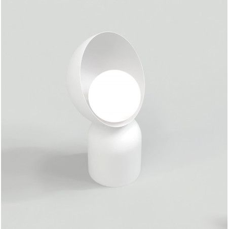 Lampa stołowa Emibig Boto: Designerski styl, szklana kula