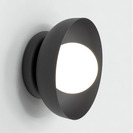 Kinkiet Ozzy Emibig: Szklana kula, nowoczesny design