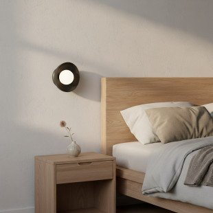 Kinkiet Ozzy Emibig: Szklana kula, nowoczesny design