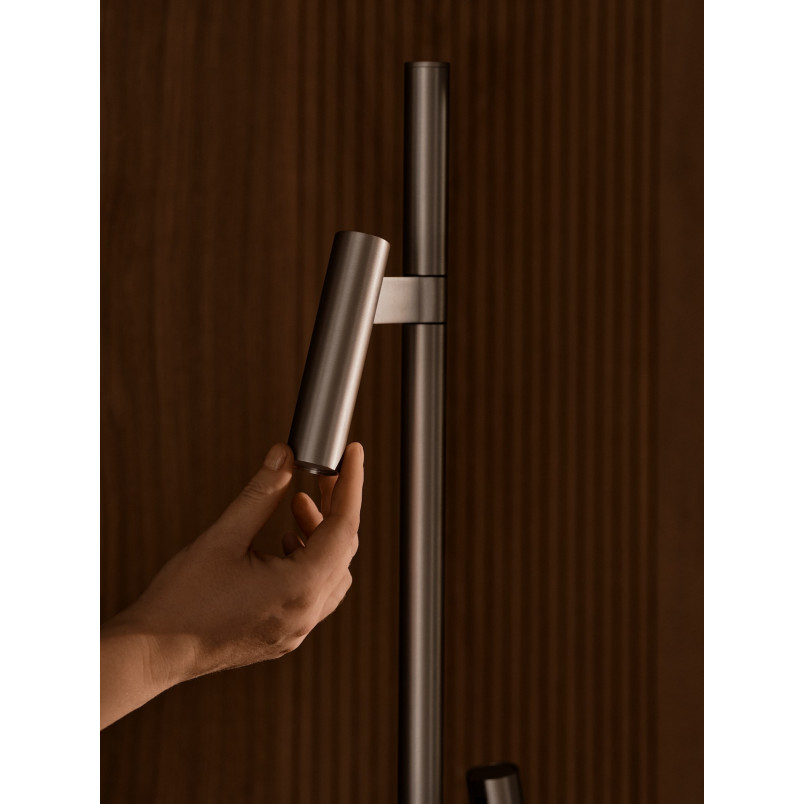 Makoto | Floor lamp | Satin chrome DFTP
