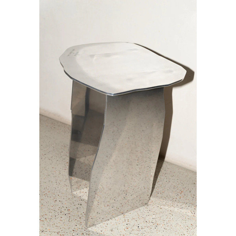 Stolik dekoracyjny designerski Object000 26x27cm aluminium NG Design