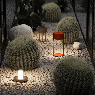 Outdoor portable battery-powered lamp Lantra Black Maytoni