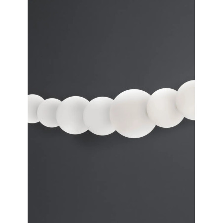 Lampa wisząca podłużna ze szklanymi kulami Moti LED 3000K 107cm opal / chrom