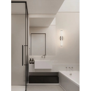 Kinkiet pionowy modern Modena 46cm LED 3000K IP44 przeźroczysty akryl / satynowy nikiel / czarny
