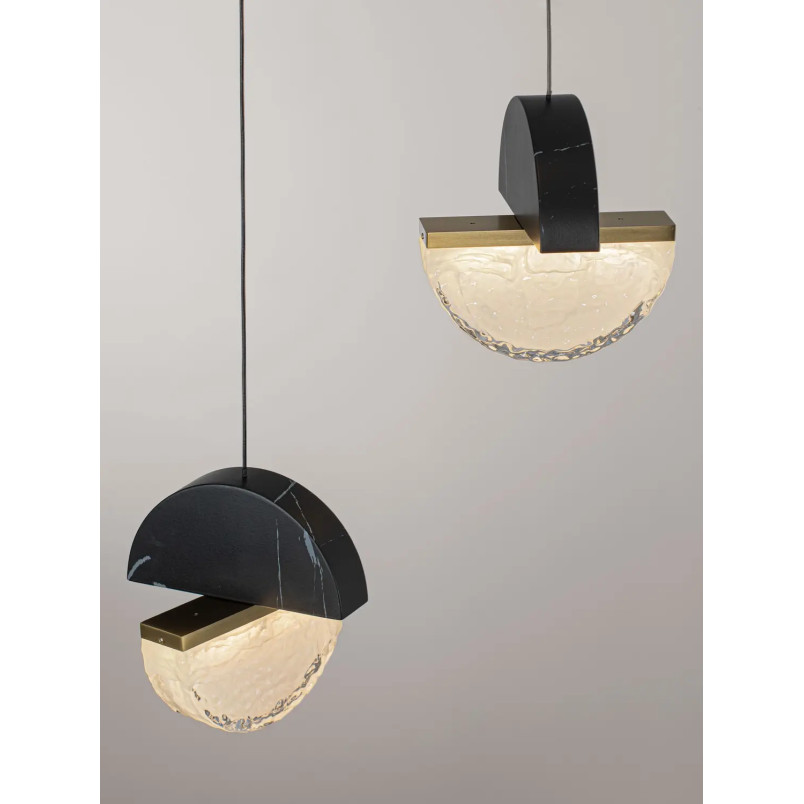 Lampa wisząca marmurowo-szklana 3 punktowa Pianetti 38cm LED 2700K czarny marmur / złoty mosiądz / przeźroczysty