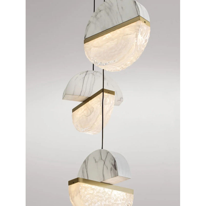 Lampa wisząca marmurowo-szklana 5 punktowa Pianetti 46cm LED 2700K biały marmur / złoty mosiądz / przeźroczysty