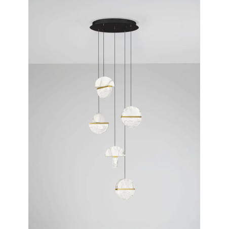 Lampa wisząca marmurowo-szklana 5 punktowa Pianetti 46cm LED 2700K biały marmur / złoty mosiądz / przeźroczysty