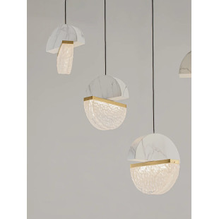 Lampa wisząca marmurowo-szklana 5 punktowa na listwie Pianetti 104cm LED 2700K biały marmur / złoty mosiądz / przeźroczysty