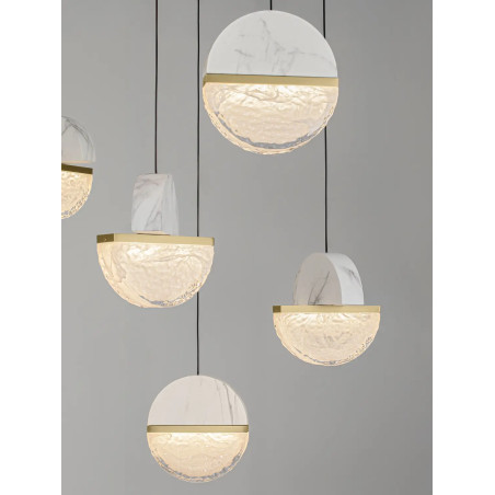 Lampa wisząca marmurowo-szklana Pianetti 78cm LED 3000K biały marmur / złoty mosiądz / przeźroczysty