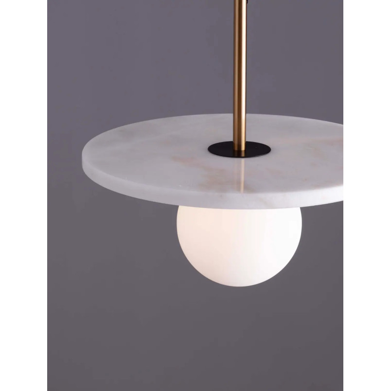Lampa wisząca marmurowa z płaskim kloszem i szklaną kulą Borgo 30cm opal / biały