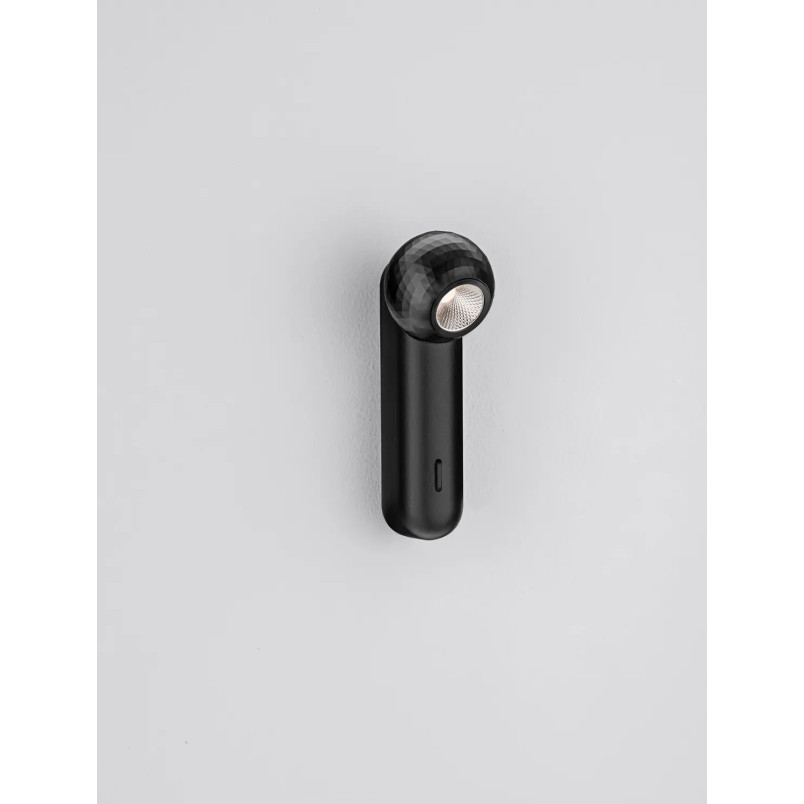Kinkiet kula z włącznikiem - regulowany Berceto LED 2700K czarny