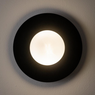 Kinkiet metalowy okrągły ze szklaną kulą Saturn 25cm czarny Nowodvorski