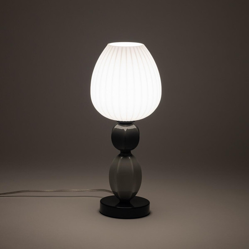 Lampa stołowa ceramiczna ze szklanym kloszem Corals biały / szary / czarny Nowodvorski