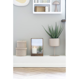 Osłonka  / doniczka metalowa na nóżce Trofa 21,5cm kaszmirowa House Nordic