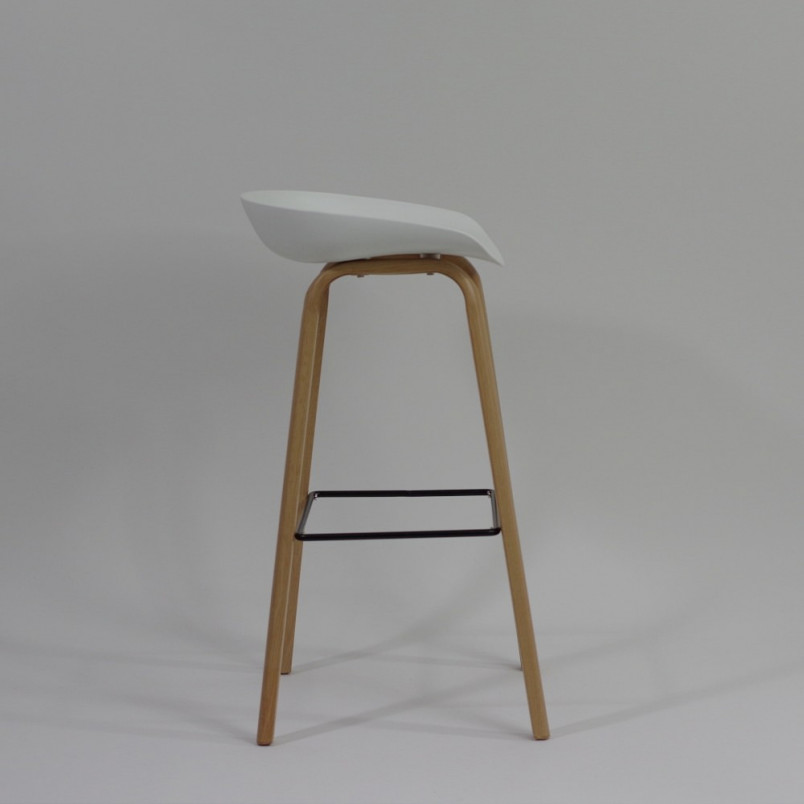Stołek barowy Signal Sting | Skandynawski design, 76cm