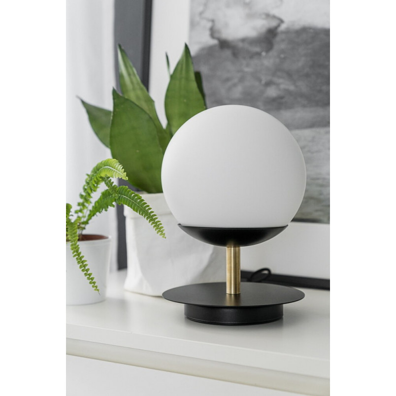 Lampa stołowa szklana kula Plaat | Ummo - Elegancki design