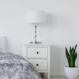 Lampa stołowa glamour Rea biała | ZumaLine - Eleganckie oświetlenie