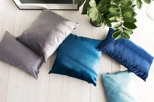 Kolorowe poduszki dekoracyjne 45x45 na kanapę