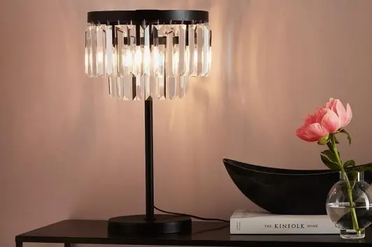 Elegancka lampa stołowa z kryształowym kloszem Ventimigilia Markslojd